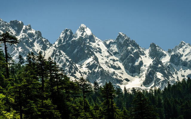 巴基斯坦Mountains_in_Swat_Vally_Pakistan-by-wiki