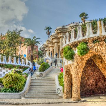 gaudi-1160382西班牙巴塞隆納桂爾公園-360x360