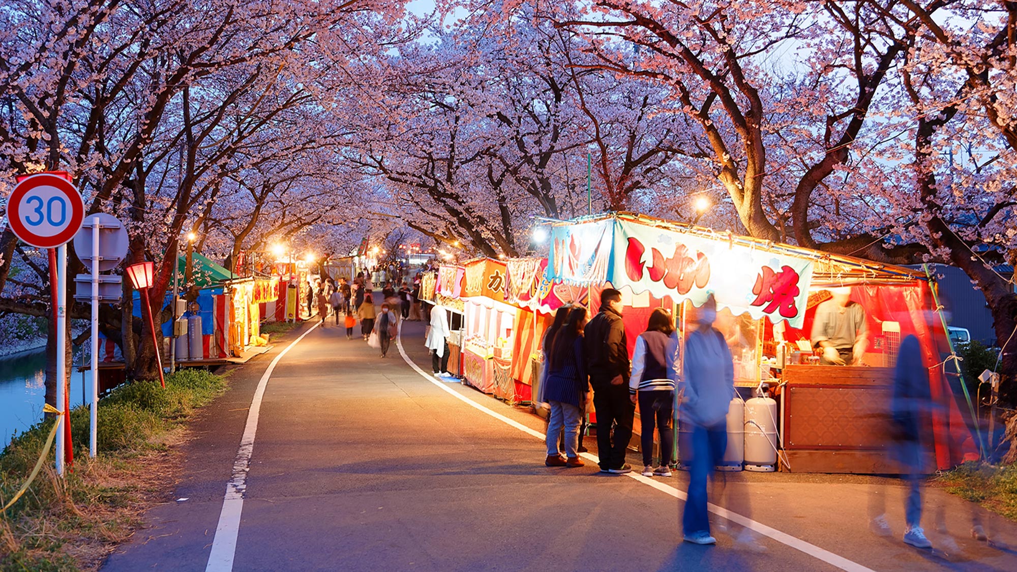 百夫長旅遊_日本祭典_shutterstock_1928001236_XL