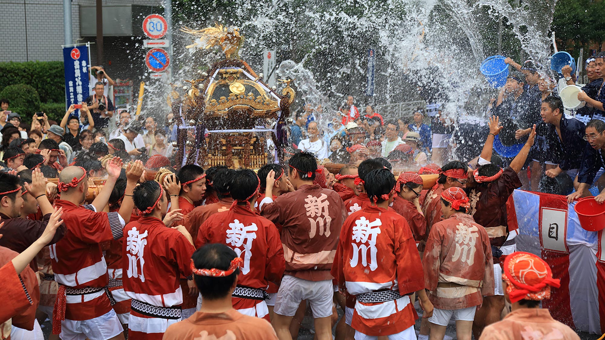 百夫長旅遊_日本祭典_shutterstock_441651700_XL